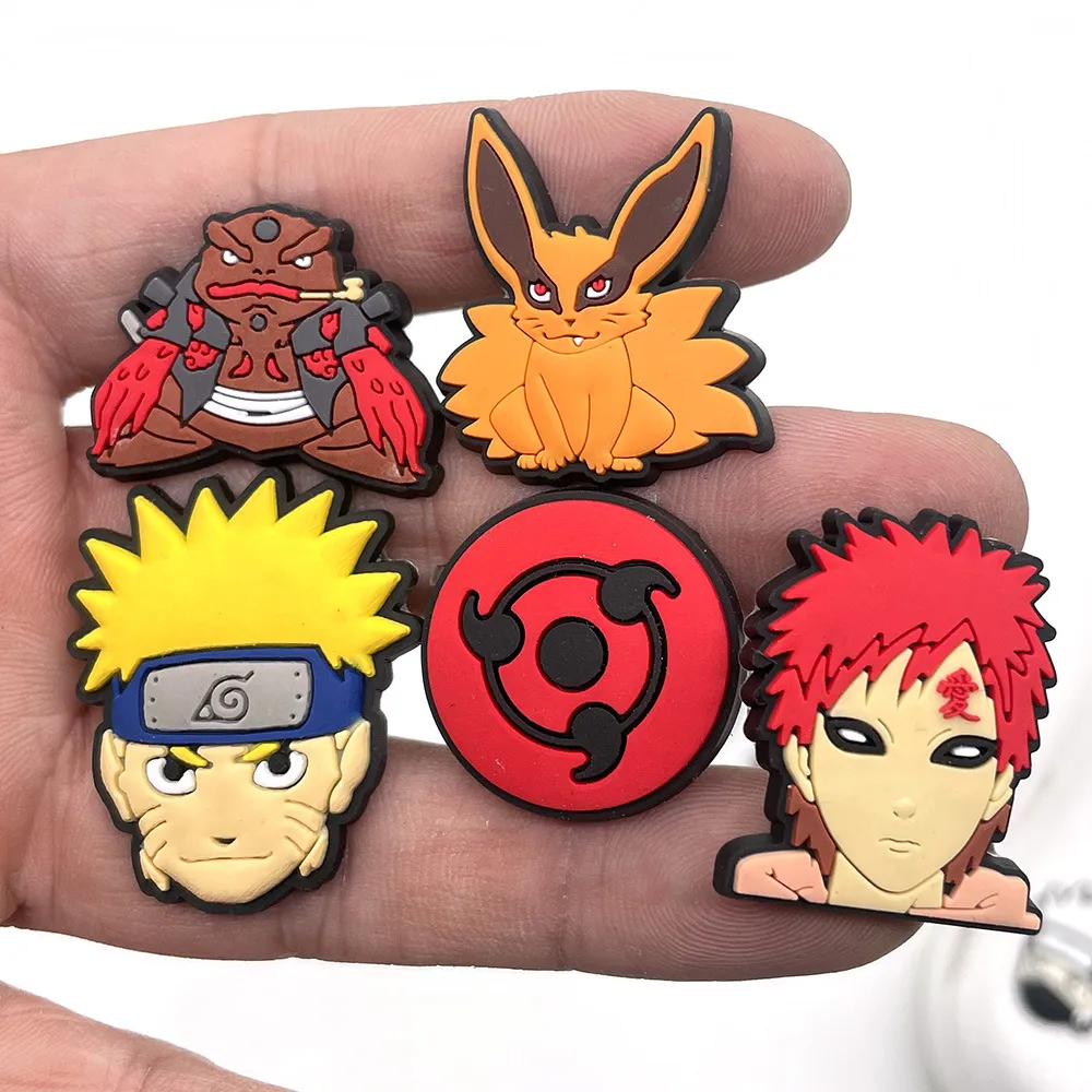 Single Sale 50st Japan Anime PVC Shoe Buckle Accessories roliga DIY -tecknad djurskosdekoration Jibz för Croc Charms Kid Gift