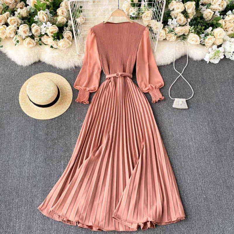 knee length dresses for ladies Mac Duggal Women's Long Sleeve Pleated Handkerchief Dress main image 1