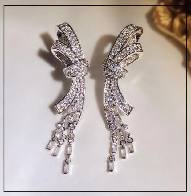Luxury Shining Crystal Sweet Bowknot Designer Stud Earrings Long Tassel Dangle Pendant CZ Diamond Earring Ear Rings Party Wedding Jewelry