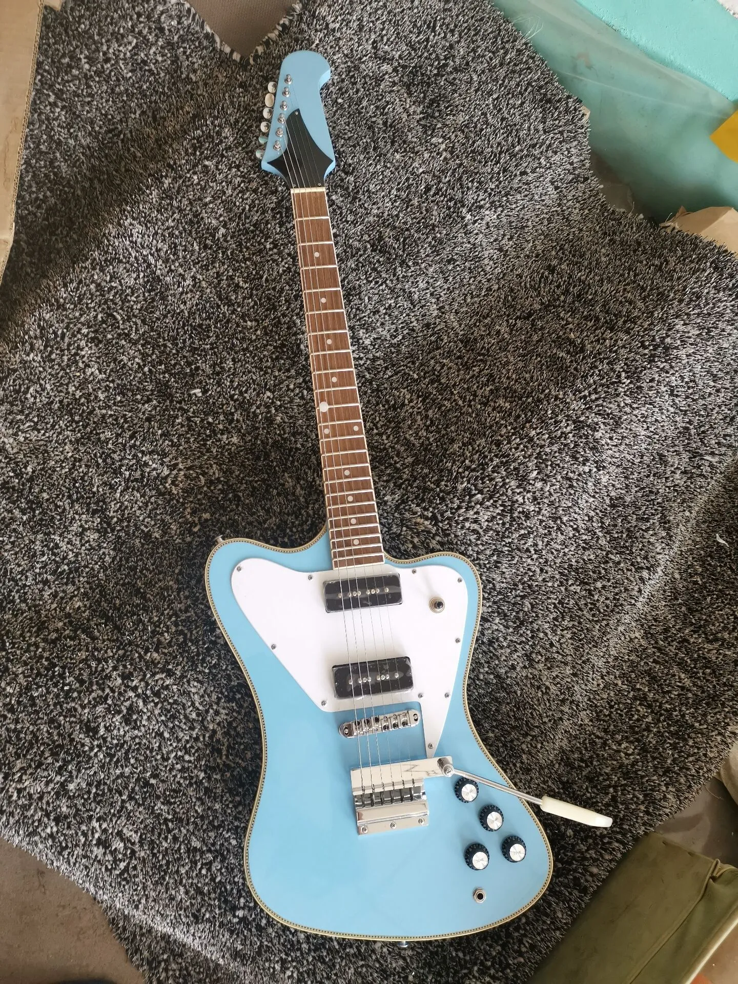 Gibson firebird tremolo new arrivals