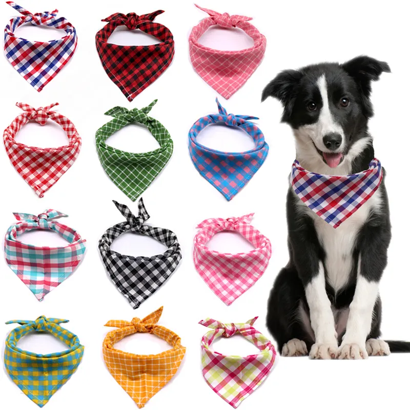 Hundkläder Små Stora hundar Bandana Bibs Cat Scarf Tvättbar Bomull Plaid Printing Puppy Kerchief Pet Grooming Tillbehör JK2012XB