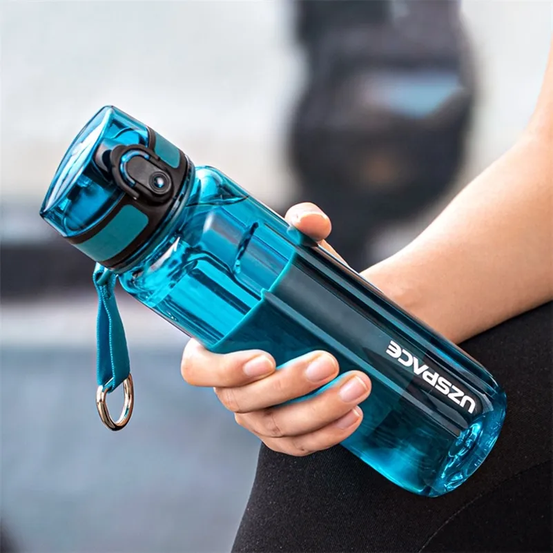 500 / 1000ml Bouteille d'eau Portable Leakproof Shaker Outdoor Sport Tour Direct Drinking Bottle Bouteille en plastique écologique sans BPA 201221