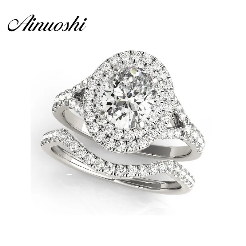 AINUOSHI 925 Sterling Silver White Gold Couleur Queen Anniversaire Anneau Ensembles Sona 3 Carat Oval Cut Mariage Halo Anneau De Mariée Ensembles Y200106