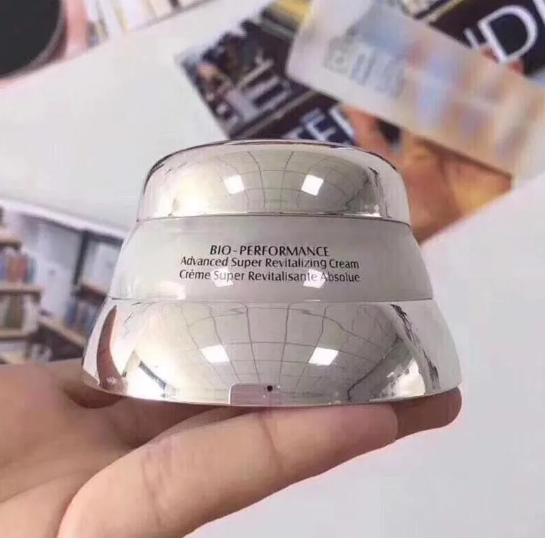 Hochwertige Hautpflege der japanischen Marke Bio-Performance Advanced Super Revitalizing Cream Feuchtigkeitscreme 50 ml