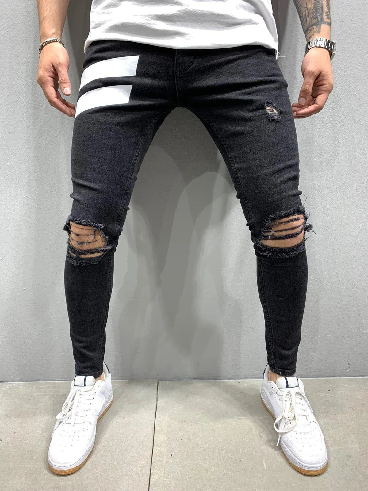 Män Skinny Denim Biker Side Striped Jeans Ripped Pencil Byxor Förstört Hål Hip Hop Slim Fit Man Skrapad Jean Hombre Pantalon