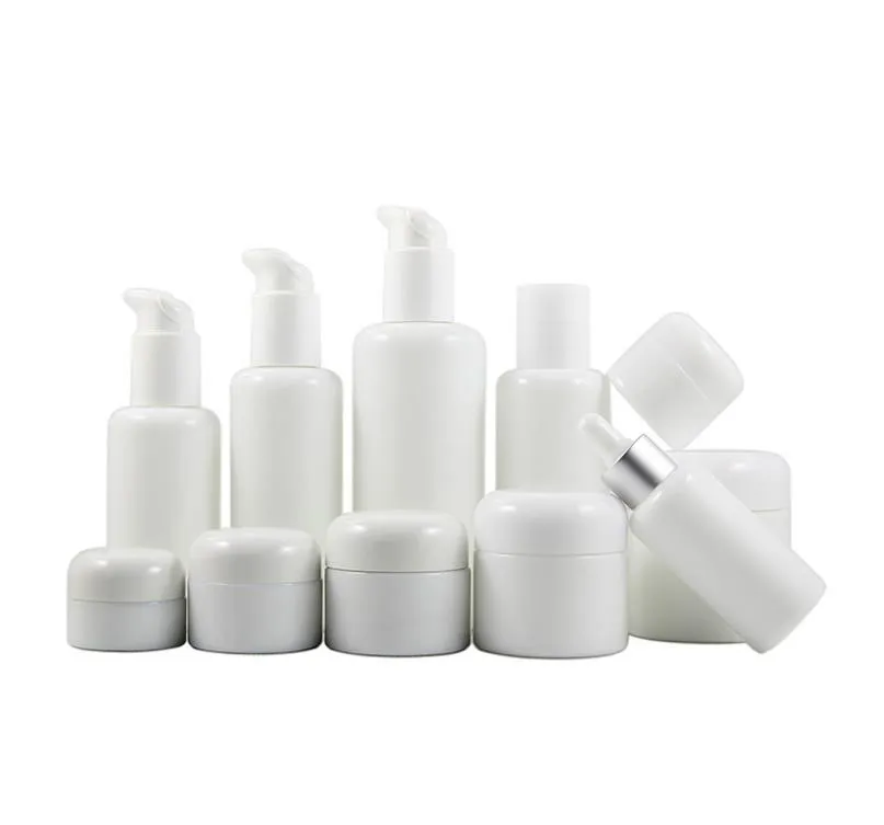 50 sztuk / partia 40ml 100ml 120ml 200 ml Białe ceramiczne butelki do ponownego napełniania Podróży szklane butelki balsamowe butelki do kosmetyków