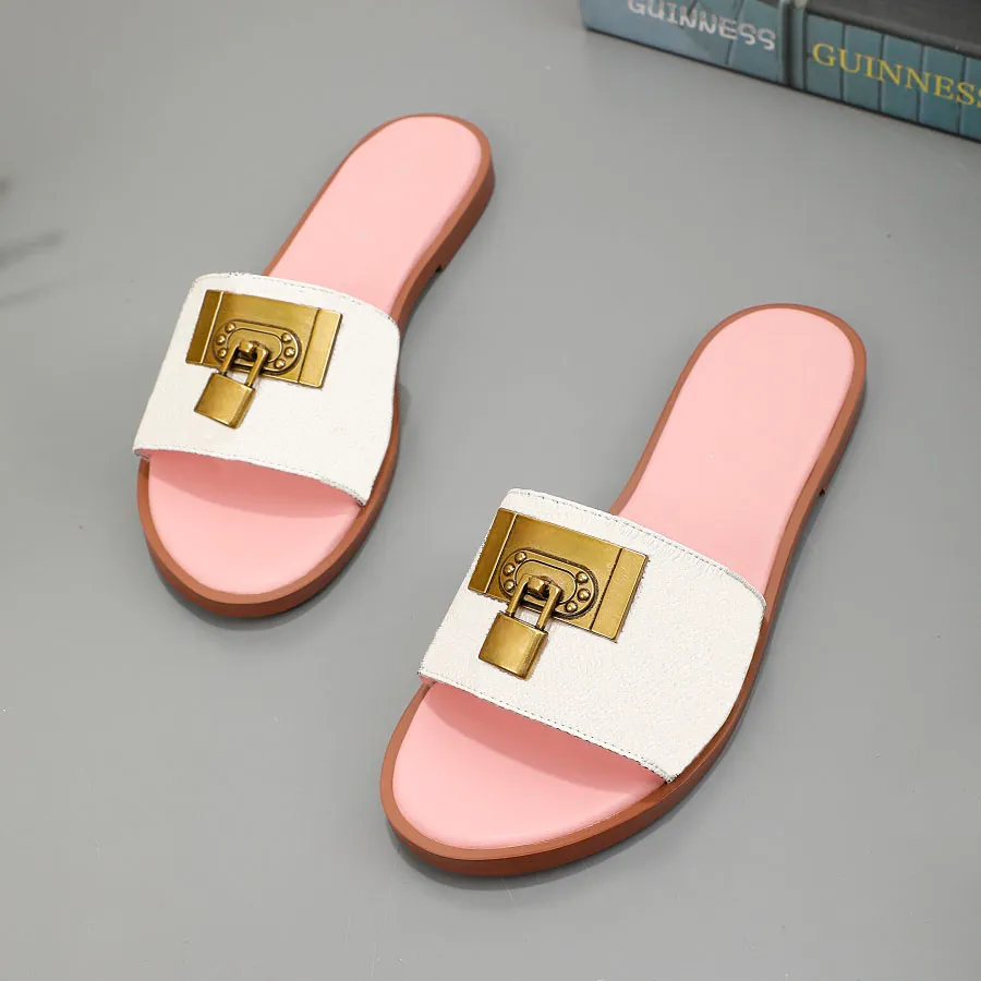 通販サイトです 21レディースファッションデザイナーフラットスライドフリップフロップ女性スライド女性贅沢デザイナー本革サンダルビーチフリップフロップ35 42 当店人気 Kyoderdesign Com