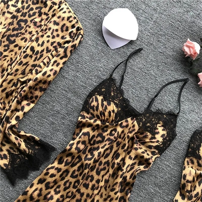 Sexy Leopard Pyjama Satin Seide Spitze Roben Nachthemd Leibchen Shorts 4pc Anzug Set Bademantel Unterwäsche Nachtwäsche Hause Tragen Y200429