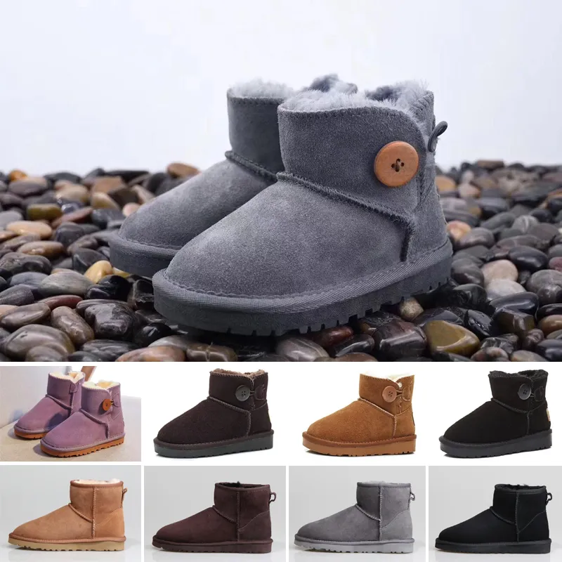 UGG boots 어린이 신발 2018 겨울 어린이 여자면 부츠 청소년 벨벳 두꺼워 눈 부츠 귀여운 금속 장식 어린이 크리스마스 선물 # 88을 따뜻하게