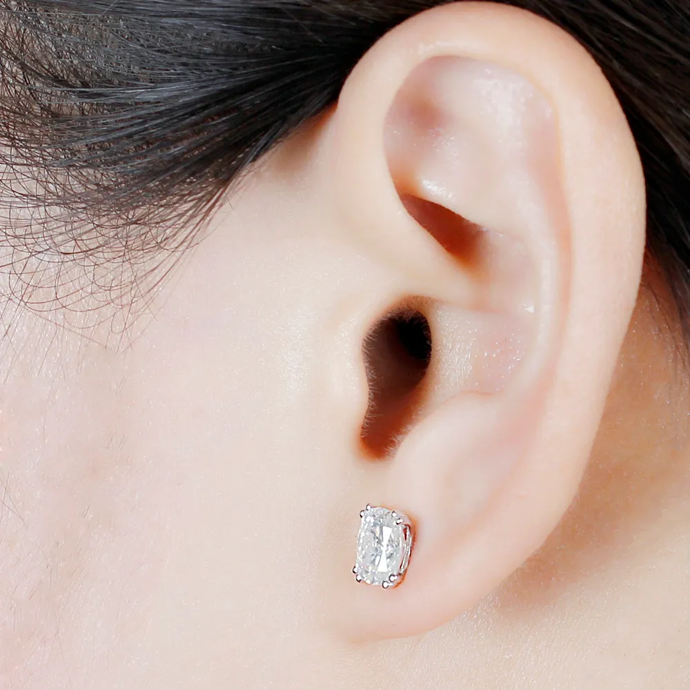 cushion cut moissanite earrings (9)