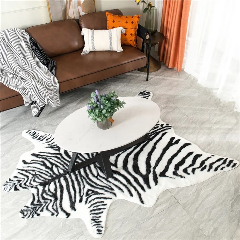 모방 동물 피부 카펫 비 슬립 암소 얼룩말 스트라이프 지역 러그와 카펫 홈 거실 침실 바닥 매트 201225