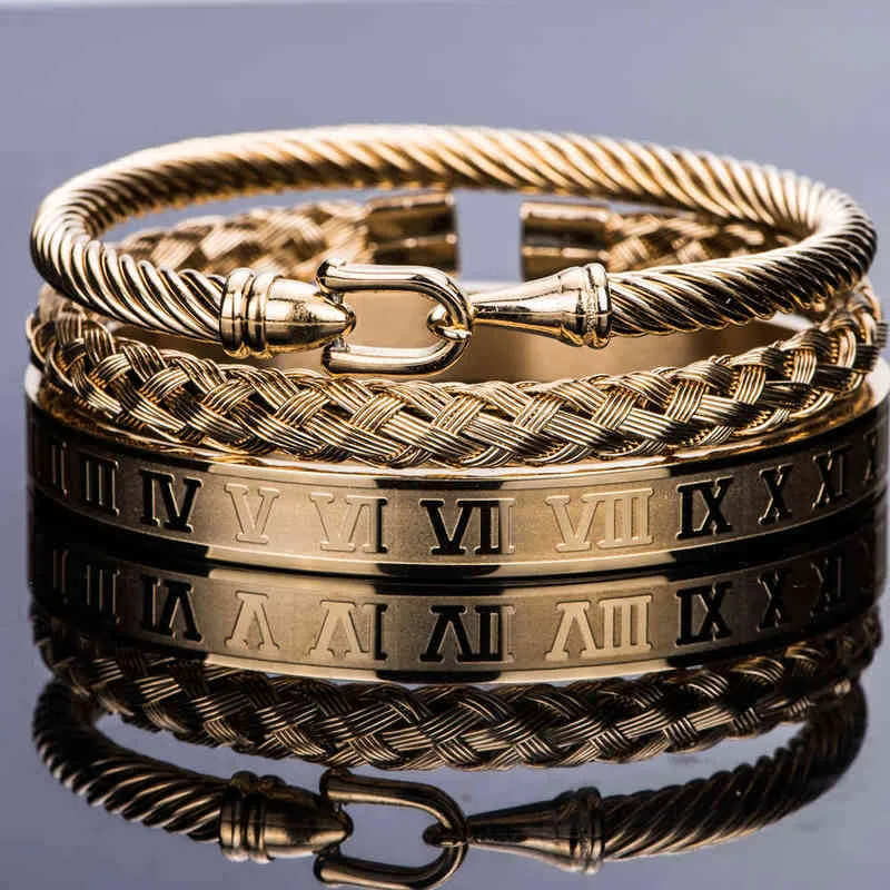 Elegant Roman King Bracelets Set - Gold & Silver