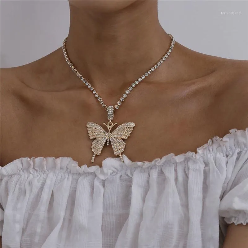 Chokers Goth Butterfly Necklace Chain Bling Rhinestone Pendant Halsband Statement Luxury Pink Crystal Hip Hop Jewelry Accessories1