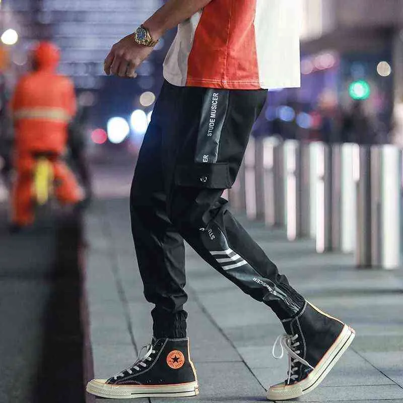 Męskie Joggers Spodnie Casual Man Spodnie Streetwear Hip Hop Black Cargo Długość Długość Spodnie Sport Biała Techwear Jogger H1223