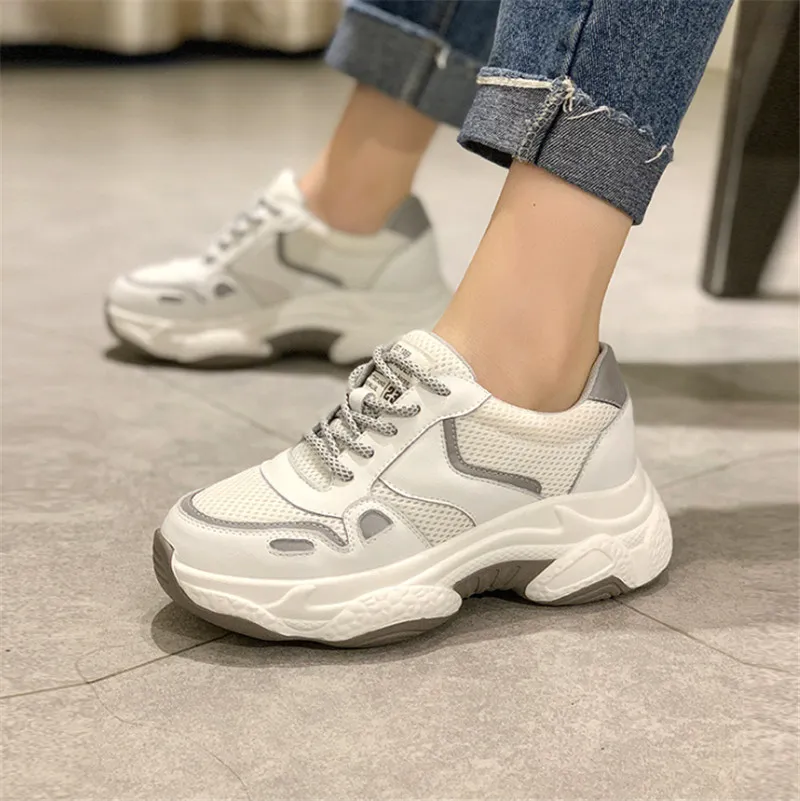 Triple S ins Chaussures Fashion Designer Shoes Trainers White Black Dress De Luxe Sneakers Women running Shoes