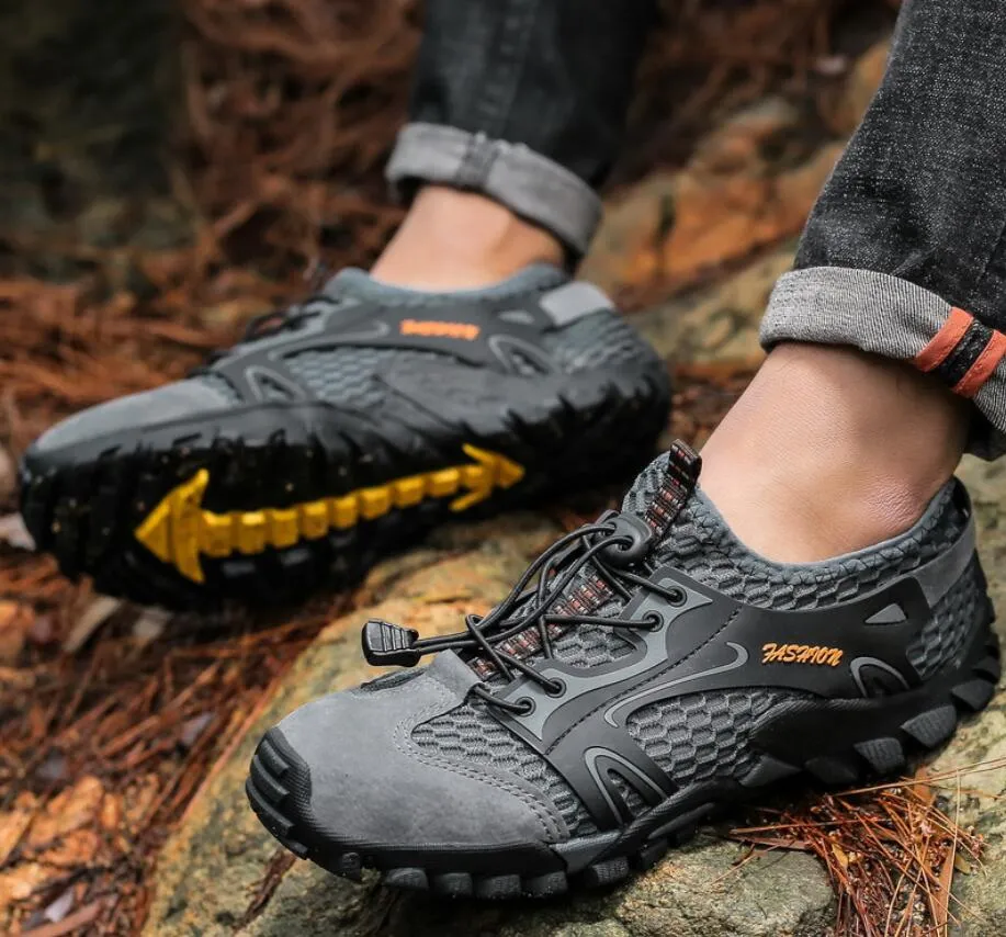 Classic Men Water Shoes Quick Dry Non slip Designer Sports Sneakers Breathable Black Grey Brown Green Size 39 47 High Quality for Mens