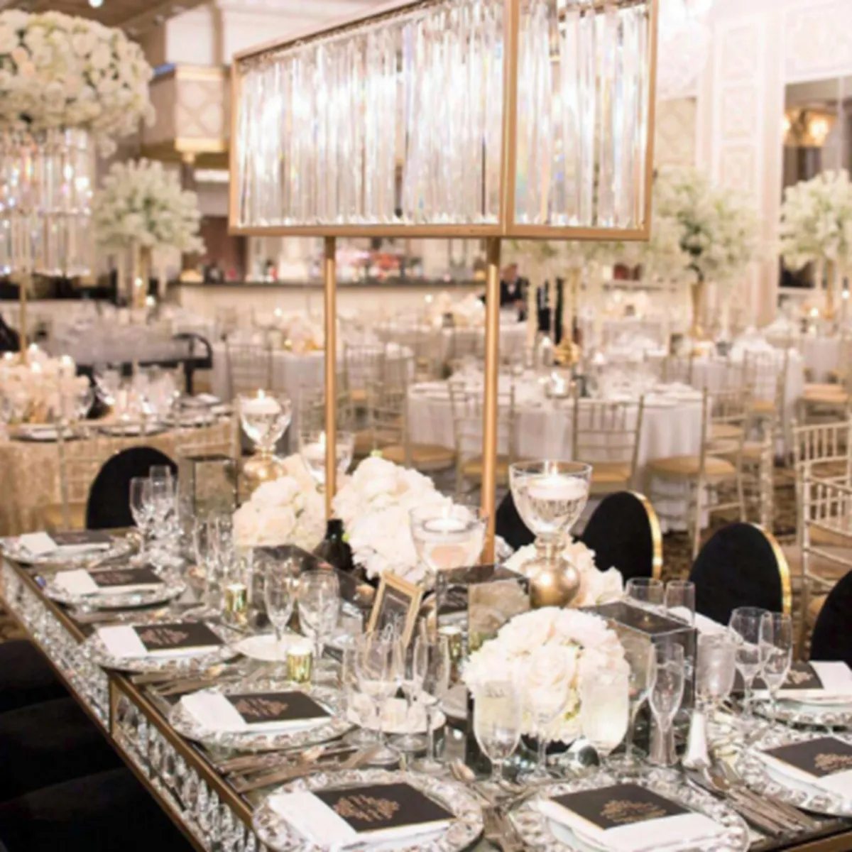 Luxury gold diamond stand with chandeliers centerpieces for wedding table decoration