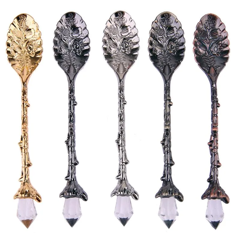 2021 Royal Style Spoon Metal Carved Coffee Spoons Forks With Crystal Head Kitchen Fruit Prikkers Dessert Ice Cream Scoop Gift