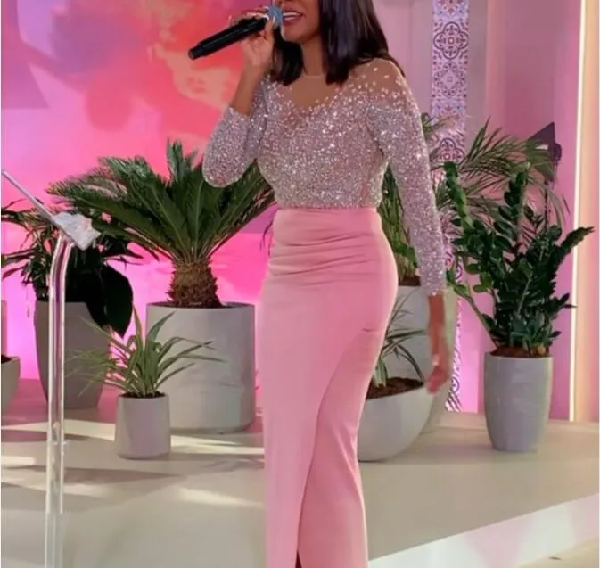 Robe de soirée Vêtements de femme Balqeesfathi Nawalelzoghbi Pink Argent Cristal Split Gaine à manches longues à manches longues Yousef Aljasmi Myriam Farnes Kim Kardashian Bling