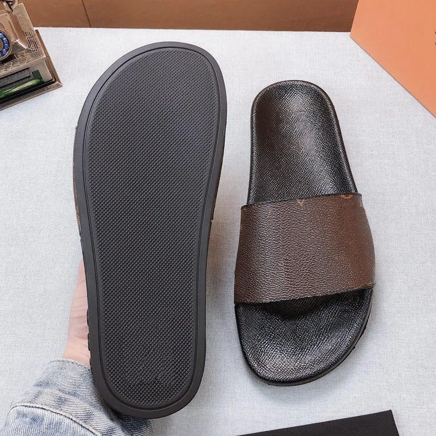 Kvinna / Man Sandaler Tofflor Skor Tofflor Högkvalitativa Sandaler Tofflor Casual Skor Flat Skor Bild: 35-45 med ruta 03