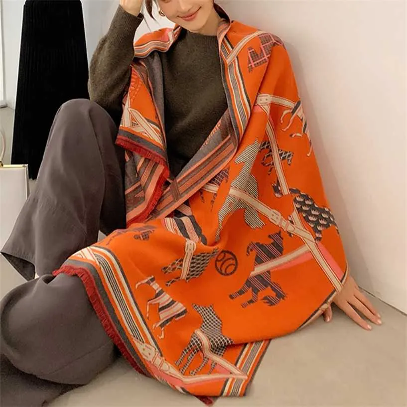 Warm Scarf Women's Cashmere Shawl Mid-Length Fashion Lady Carriage Chain Decorative Foulard Pashmina Female Blanket 220107