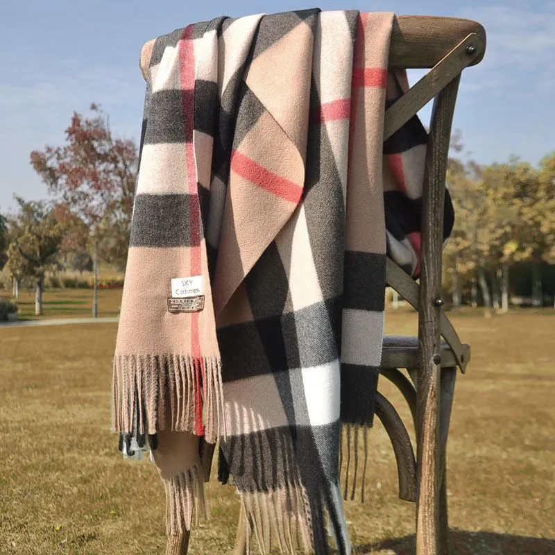 Högkvalitativ 100% kashmirscarf mode klassisk ruttryckt kashmirscarf ultramjuk termisk kashmirscarf 190*70cm