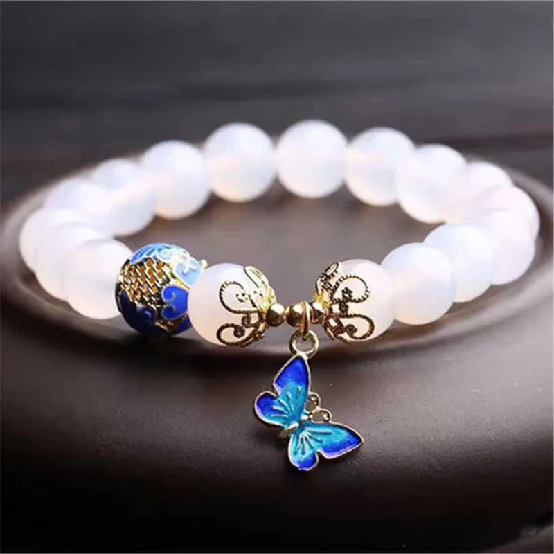 Witte agaatkralen voor vrouwen 10 mm Natuurlijke stenen armbandaccessoires metalen vlinder hanger tasbih sieraden groothandel