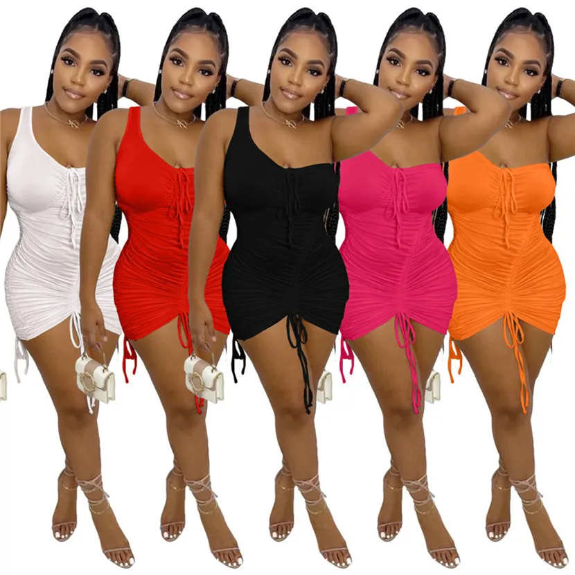 Hurtownie Seksowne Suknie Letnie Kobiety Jeden Ramię Shring Dress Bez Rękawów Solid Bodycon Mini Spódnica Night Club Wear Hip pakowana sukienka 7168