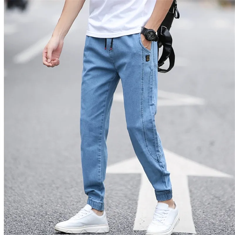 BINHIIRO Jeans da uomo estivi Tinta unita Jeans casual classici sciolti Uomo Dritto Slim Fashion Beam foot Pantaloni in denim maschio K606 201118