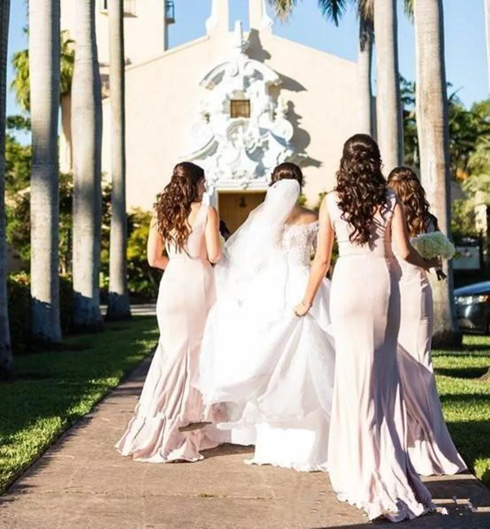 2020 Simple Blush Mermaid Long Bridesmaid Dresses Designer Custom