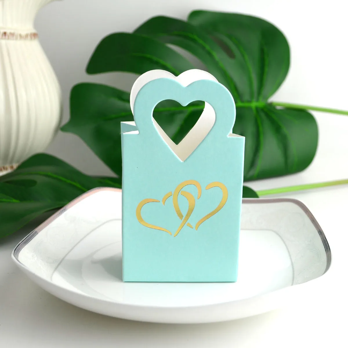 Valentine`s Day Love Heart Hand Paper Boxes Hot Silver Hallow Candy Tea Bags Wedding Festival Box HH21-874