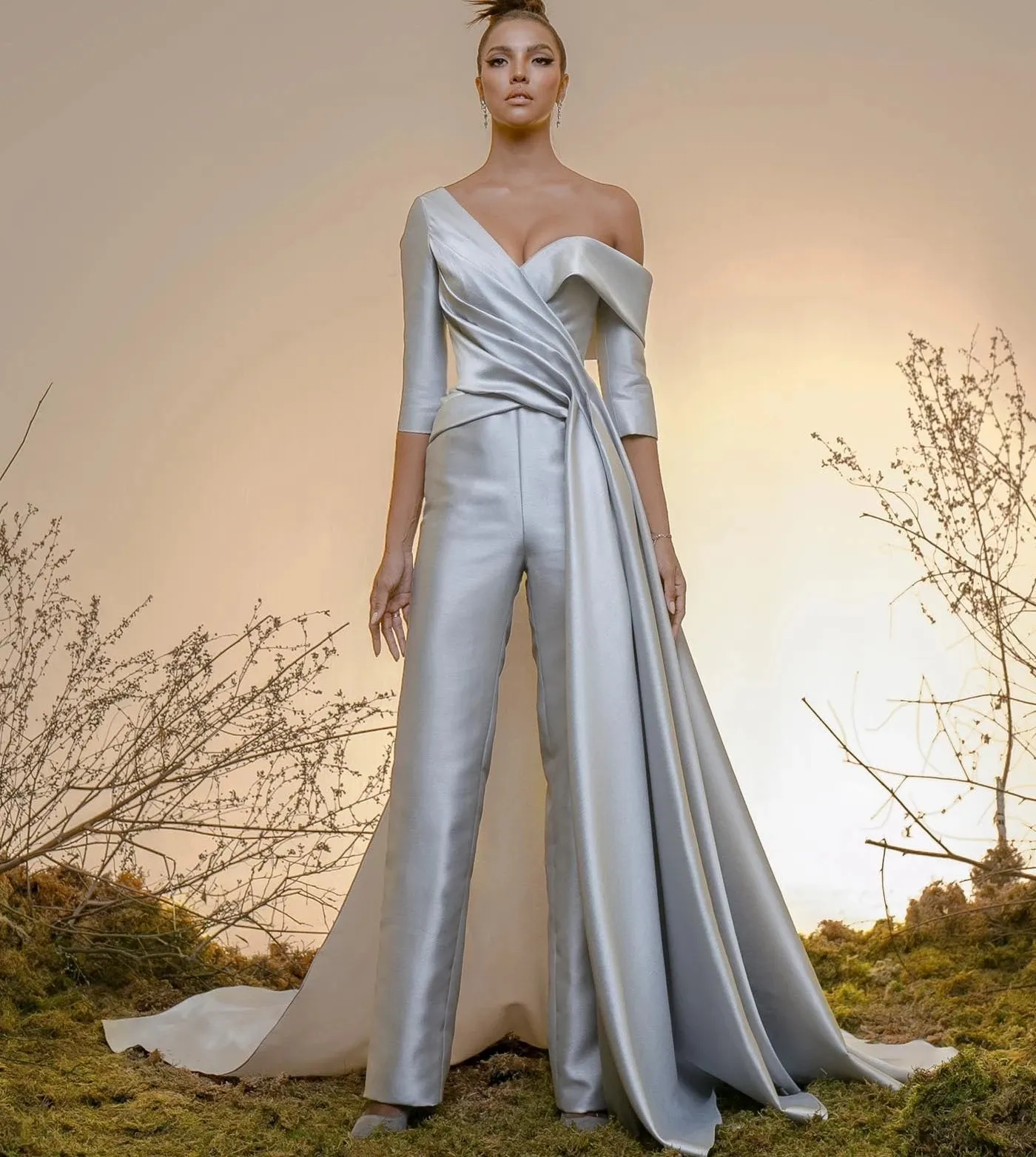 Sexy Sier Prom Sukiet kombinezonu z pociągiem satyny z ramion 3/4 długie rękawy formalne wieczorne suknie OCN Custom Made Women Pants 322