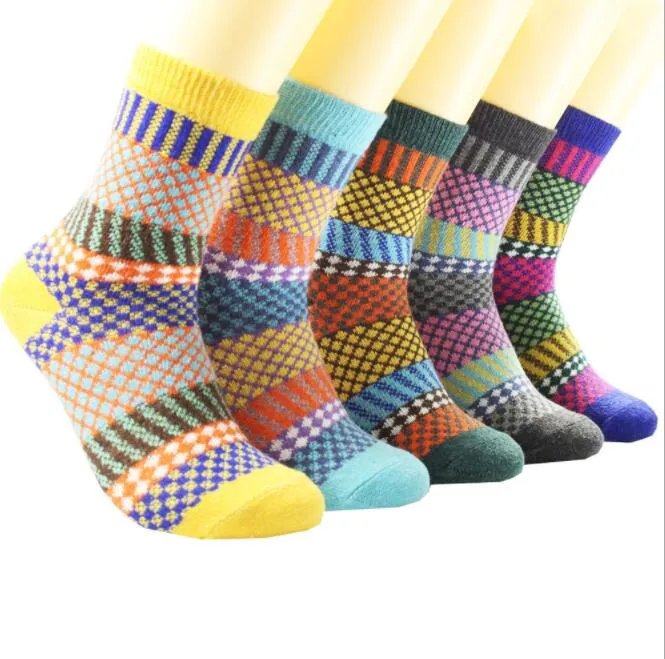 Chaussettes d'hiver en peluche pour femme - Doublées en polaire corail - Antidérapantes - Motif renne amusant - Chaussettes thermiques de Noël, Vert, taille unique