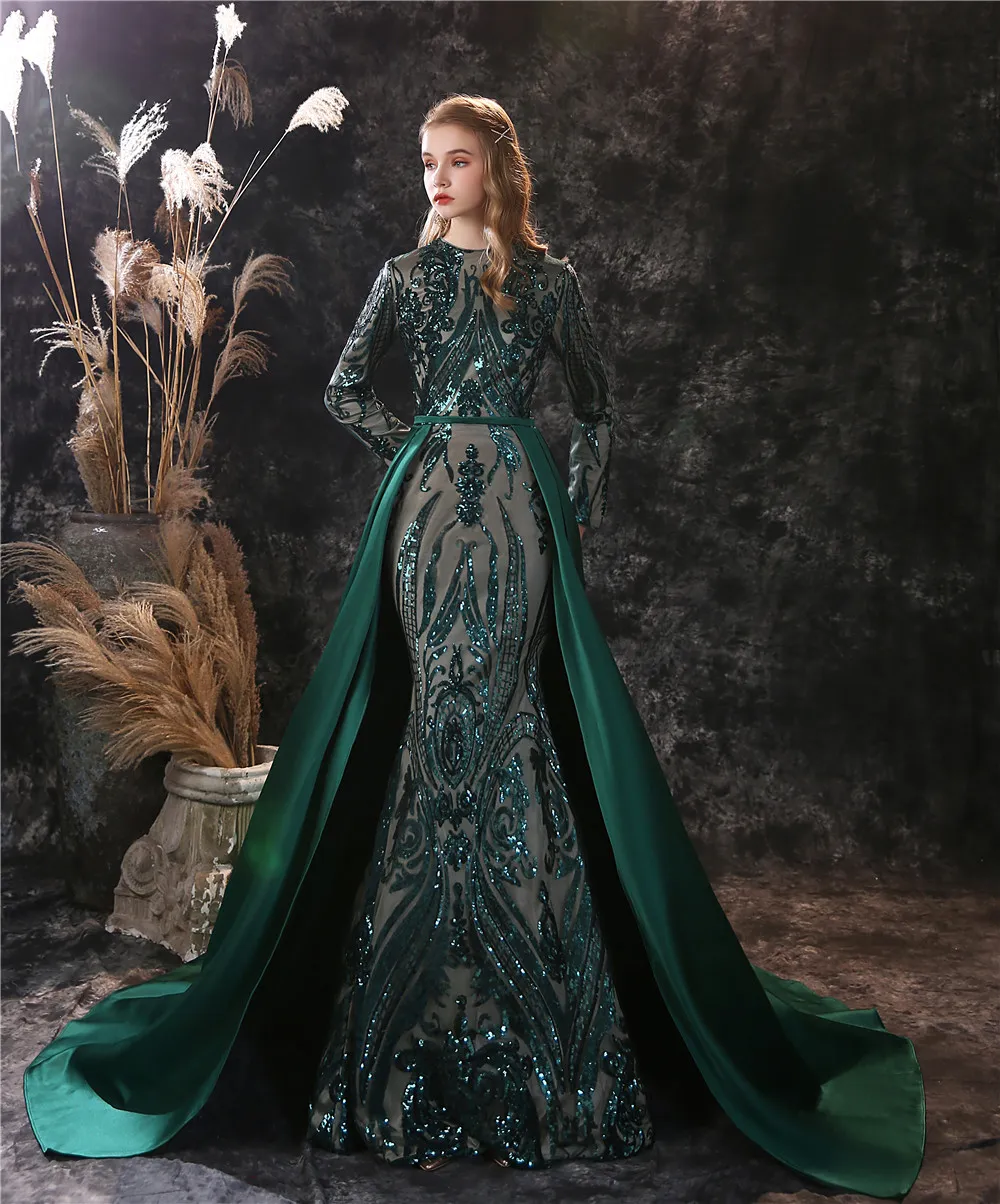 Elegante abito da sera verde scuro a maniche lunghe a sirena con strascico staccabile in raso robe de soiree