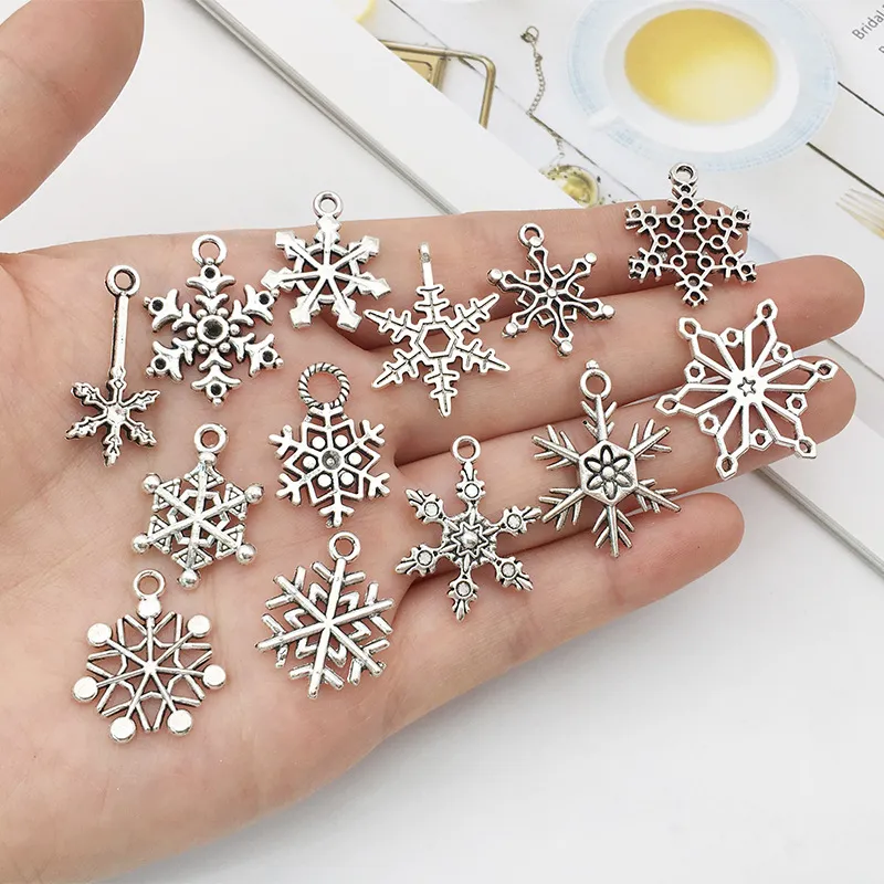 Karışık Noel Kar Tanesi Charms Kolye Kolye Bilezik Takı Yapımı Için Fit DIY El Yapımı Takı Antik Gümüş Aksesuarları