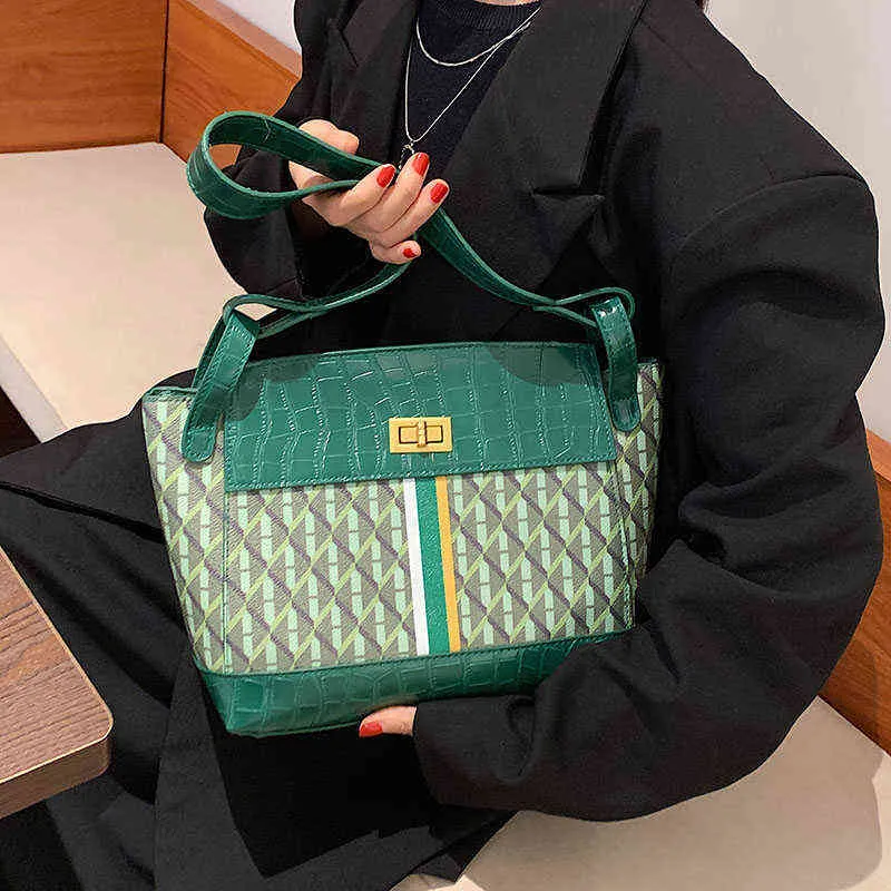 Shopping Bags Luxo couro do plutnio bolsa de ombro feminina novo 2021 inverno marca designer bolsas e bolsas senhora viagem verde roxo 7639 220304