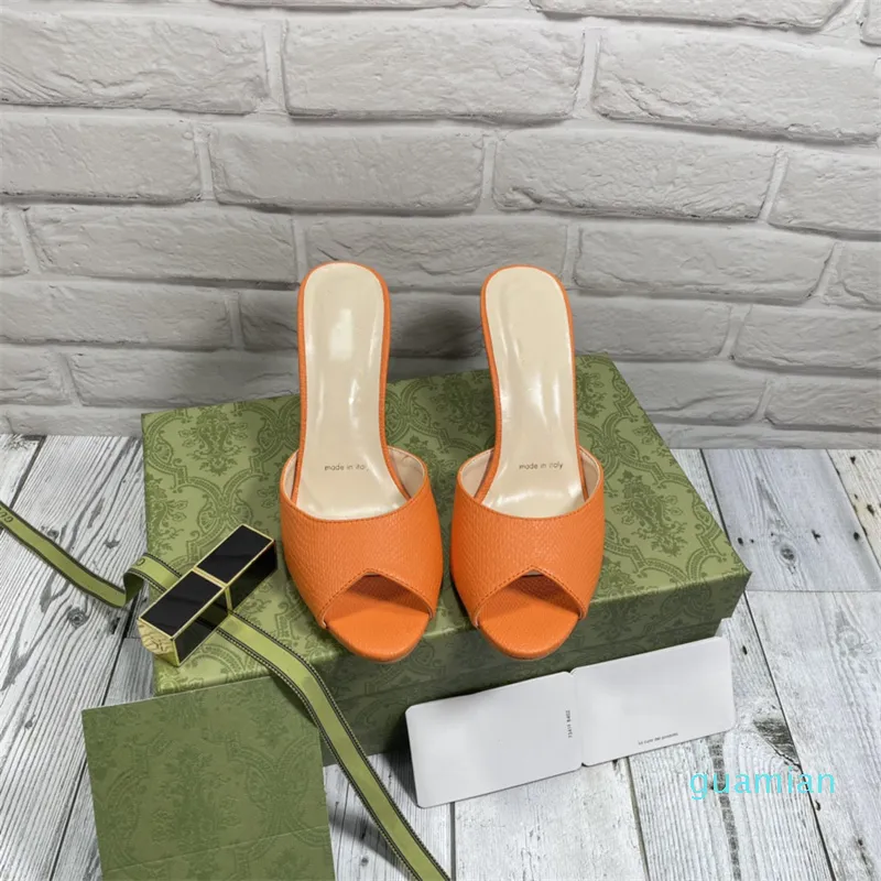 디자이너 Womens Shoes G 샌들 슬리퍼 슬라이드 하이힐 럭셔리 뱀 가죽 양고죽 양피 아파트 가죽 고무 샌들 젤리 신발 얕은 7484