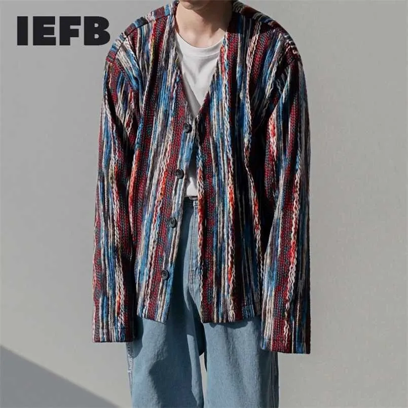 IEFB Abbigliamento da uomo Cardigan lavorato a maglia Giacca da uomo Moda coreana Primavera e autunno Collo a V Monopetto Manica lunga Top 211221