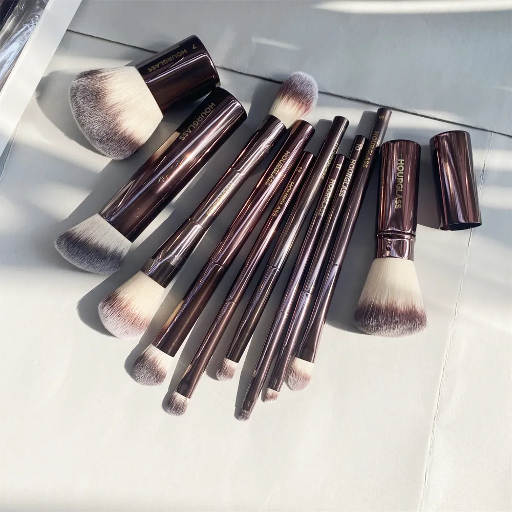 Technique Pro 10 Piece Oval Makeup Brush Set