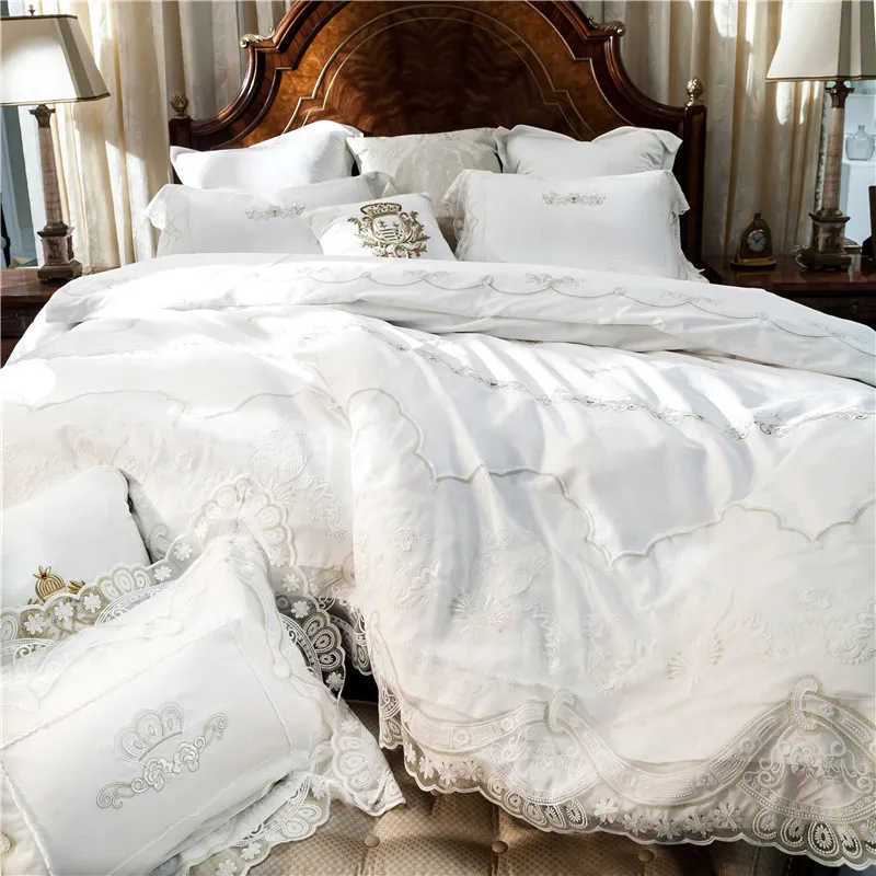 Stile francese bianco romantico Bordo in pizzo Luxury Princess Set biancheria da letto in cotone egiziano Copripiumino Lenzuolo in lino Federe T200706