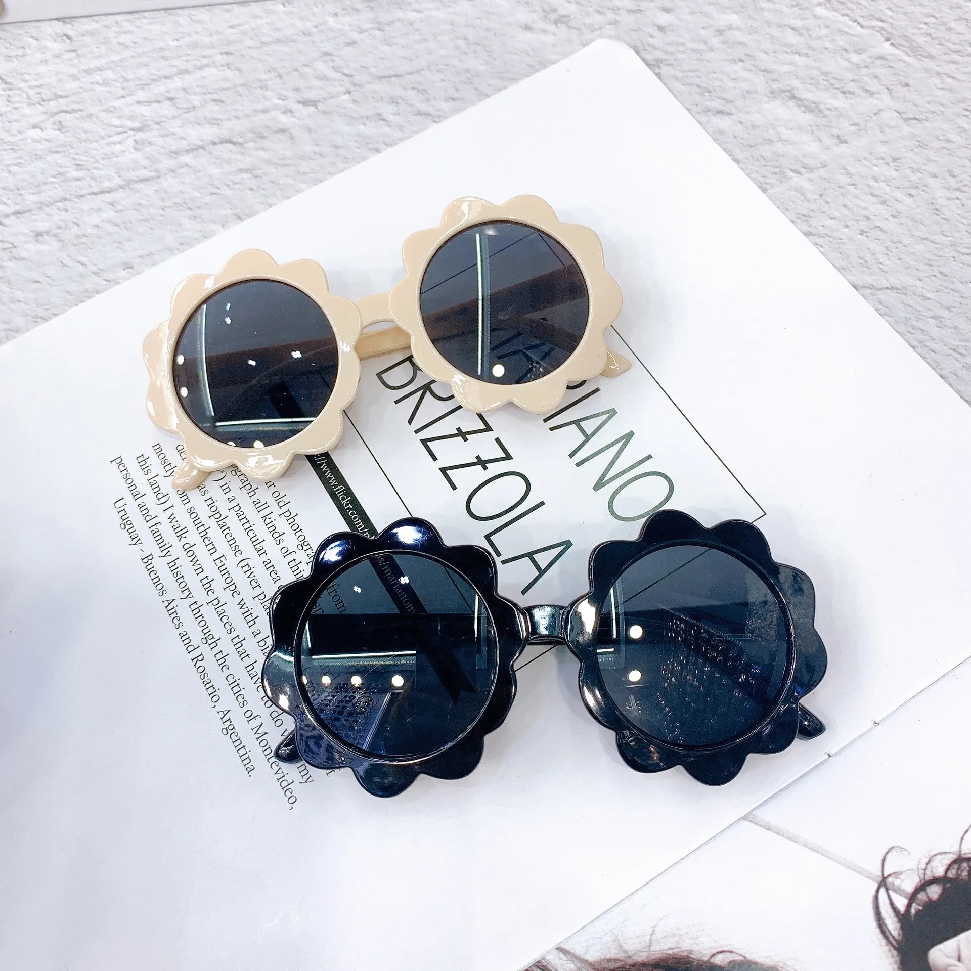 New Children Cute Sunglasses Girls Flower Full Frame Glasses Kids PC Frame Baby Sunglasses Fashion Decorative Sunglasses C6696