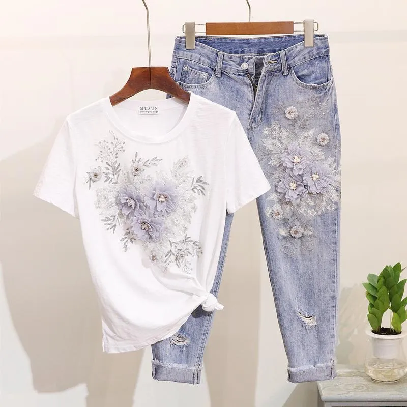 AMOLAPHA Women Sequined Pärled D Flower Cotton T Shirt kalvlängd Jeans Kläder sätter sommaren Mid kalv Jean Suits