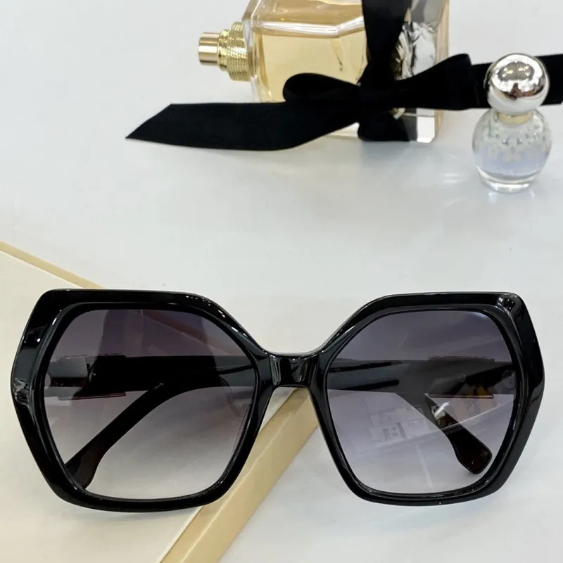 Nuovi occhiali da sole FF0478S per le donne Moda popolare Stile estivo con le pietre Lenti di protezione UV400 di alta qualità Con custodia FF0478S