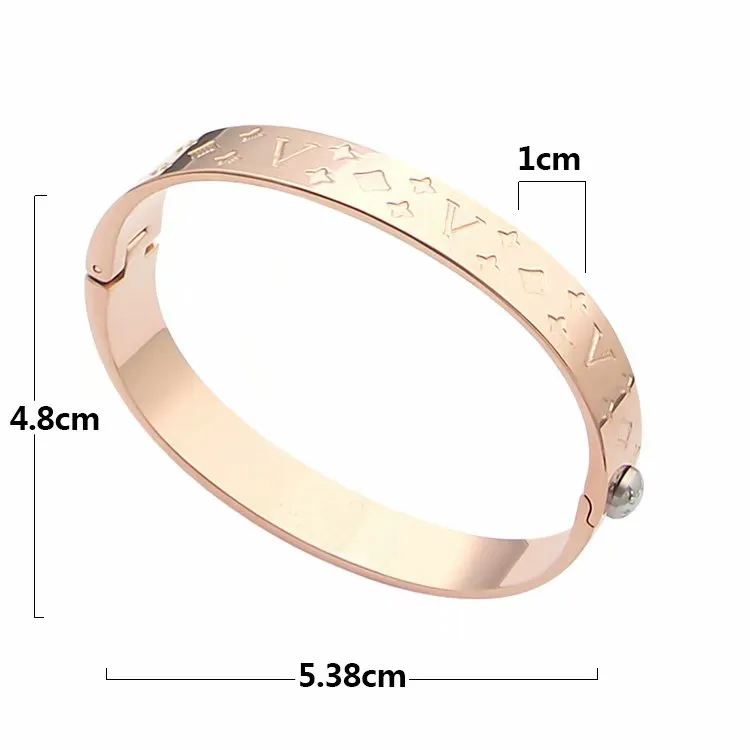 Europe America Fashion Style Lady Women Titanium Steel Graved Initials Flower Single Rivet Nanogram Manschett Bangle Armband M002528175850