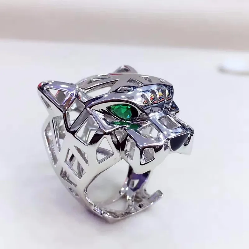 Luxury Green Eyes Zircon Leopard Head 925 Sterling Silver Finger Ring Panther Animal Hollow Party Wedding Gioielli in argento J0112