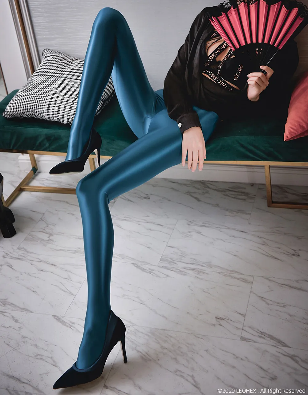 LEOHEX Satin Glossy Opaque Pantyhose Sexy Stockings Shiny Yoga Leggings  Sport Women Fitness Japanese High Waist Tights : : Clothing, Shoes  