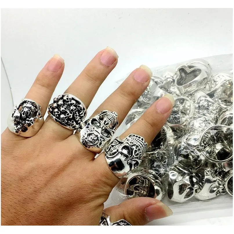 wholesale lots top 50pcs vintage skull carved biker men`s silver plated rings jewelry all big size