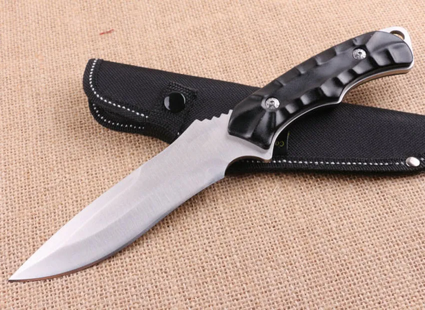 Högkvalitativ överlevnad Straight Knife 440c 57hrc Svart titanbelagd blad Utomhus Camping Jaktfiske Knivar