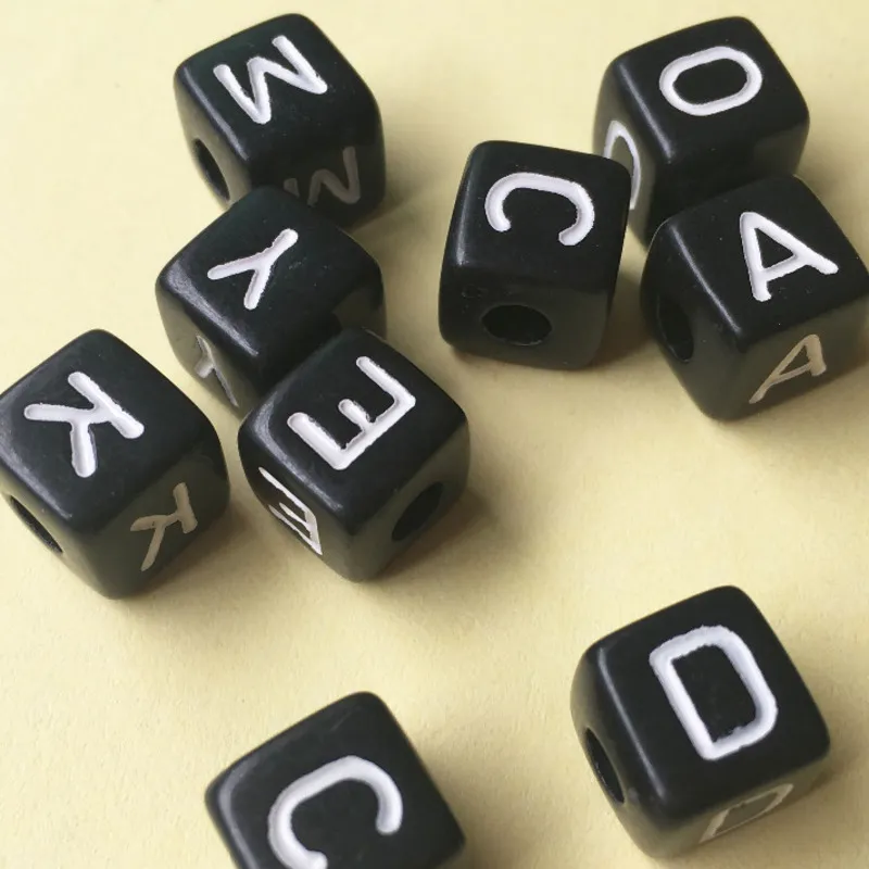 1300 Cuentas De Letras En Forma De Cubo Para Hacer Pulseras