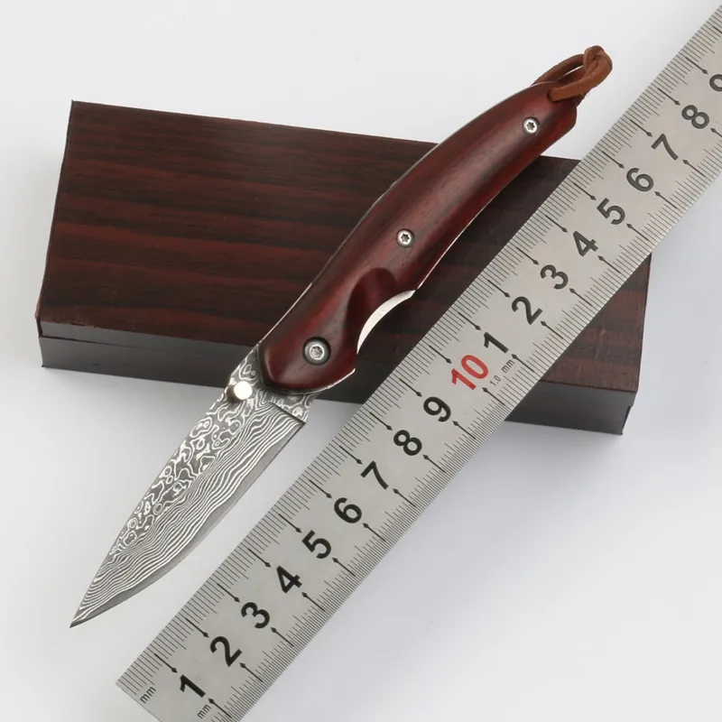 Högkvalitativ Damaskus EDC Pocket Folding Kniv VG10 Damaskus Stålblad Naturlig röd ebenholtshandtag Knivar med trä presentförpackning